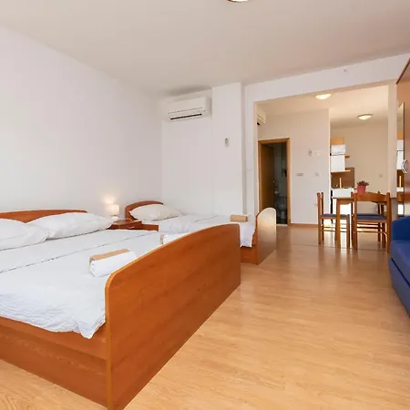 Apartments Villa Milas With Pool Jesenice  Exterior photo