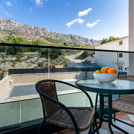 Apartments Villa Milas With Pool Jesenice  Exterior photo