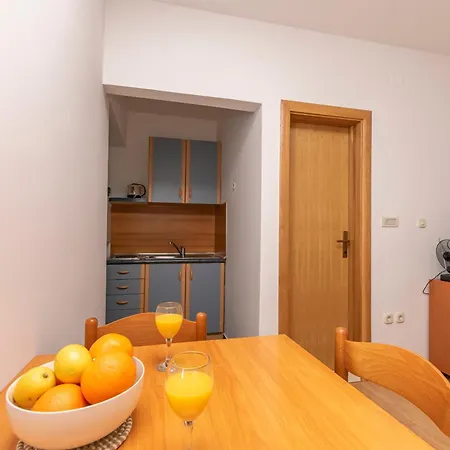 Apartments Villa Milas With Pool Jesenice  Exterior photo