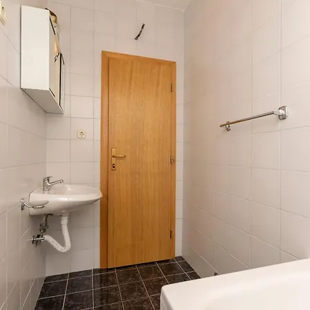 Apartments Villa Milas With Pool Jesenice  Exterior photo
