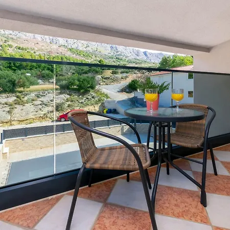 Apartments Villa Milas With Pool Jesenice  Exterior photo