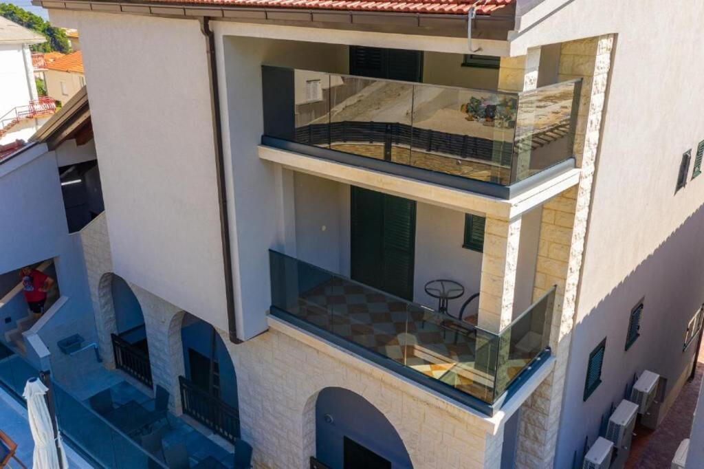 Apartment Milas With Pool