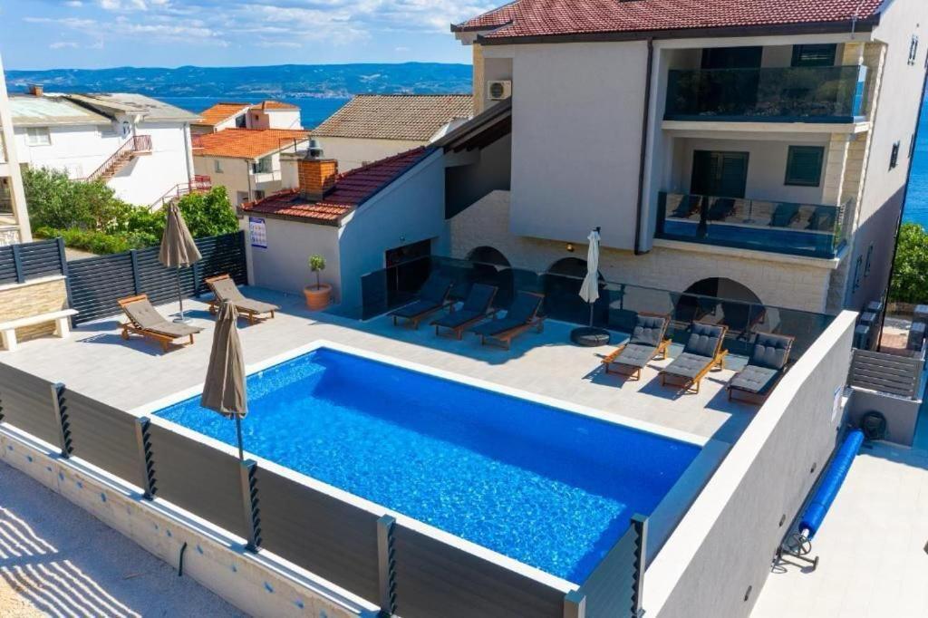Milas With Pool Jesenice (Split-Dalmatia)
