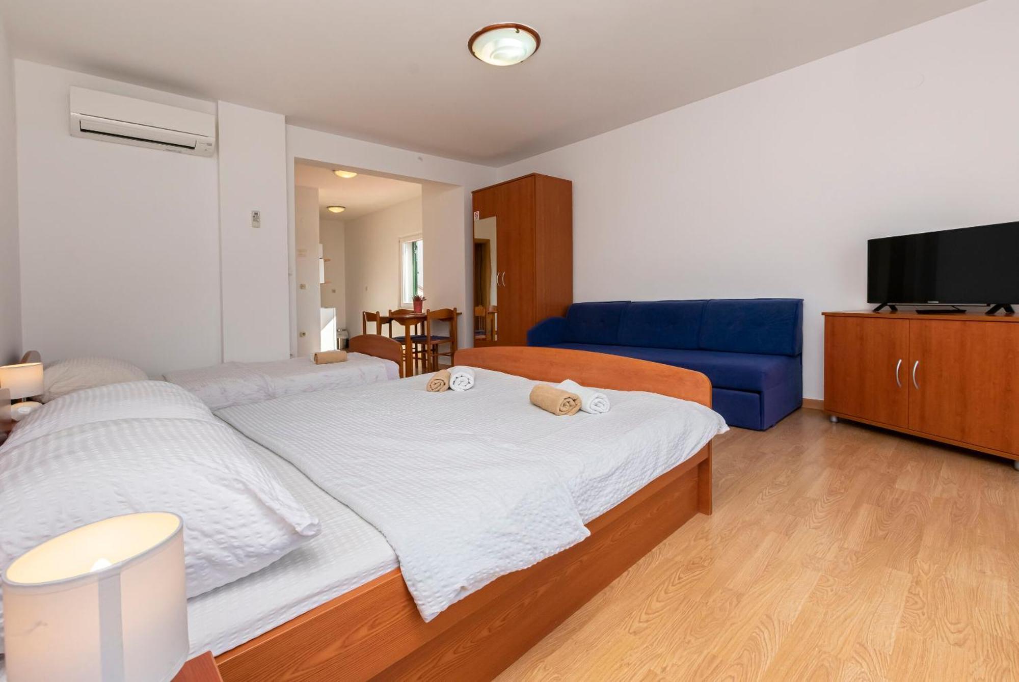 Milas With Pool Apartment