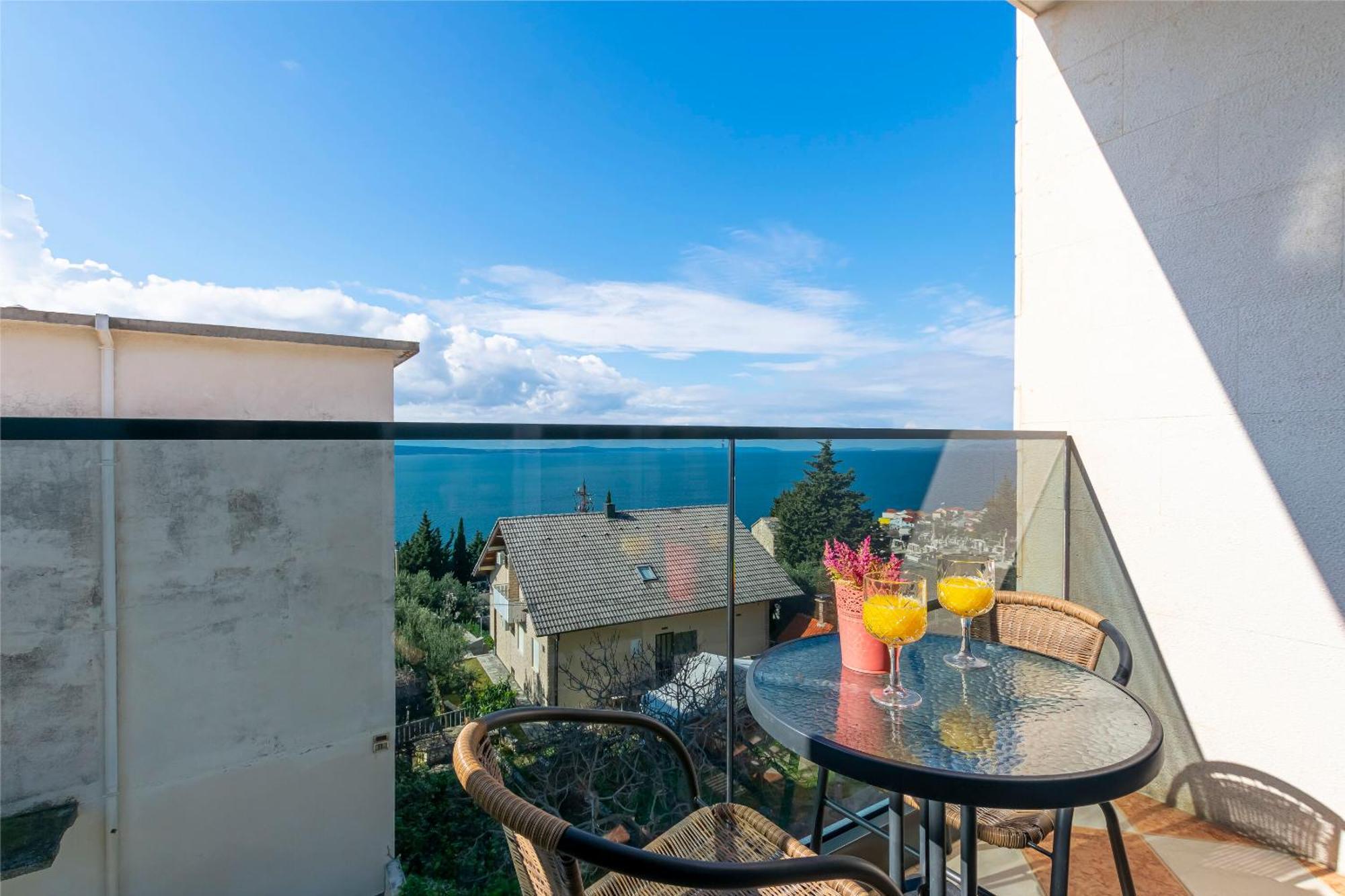 Milas With Pool Jesenice (Split-Dalmatia)